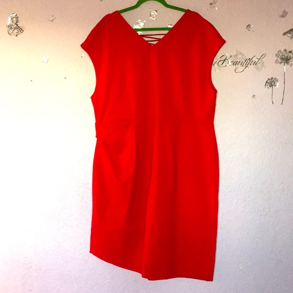 NWOT Plus Size Red V-neck Asymmetrical Midi Dress - Picture 3 of 6